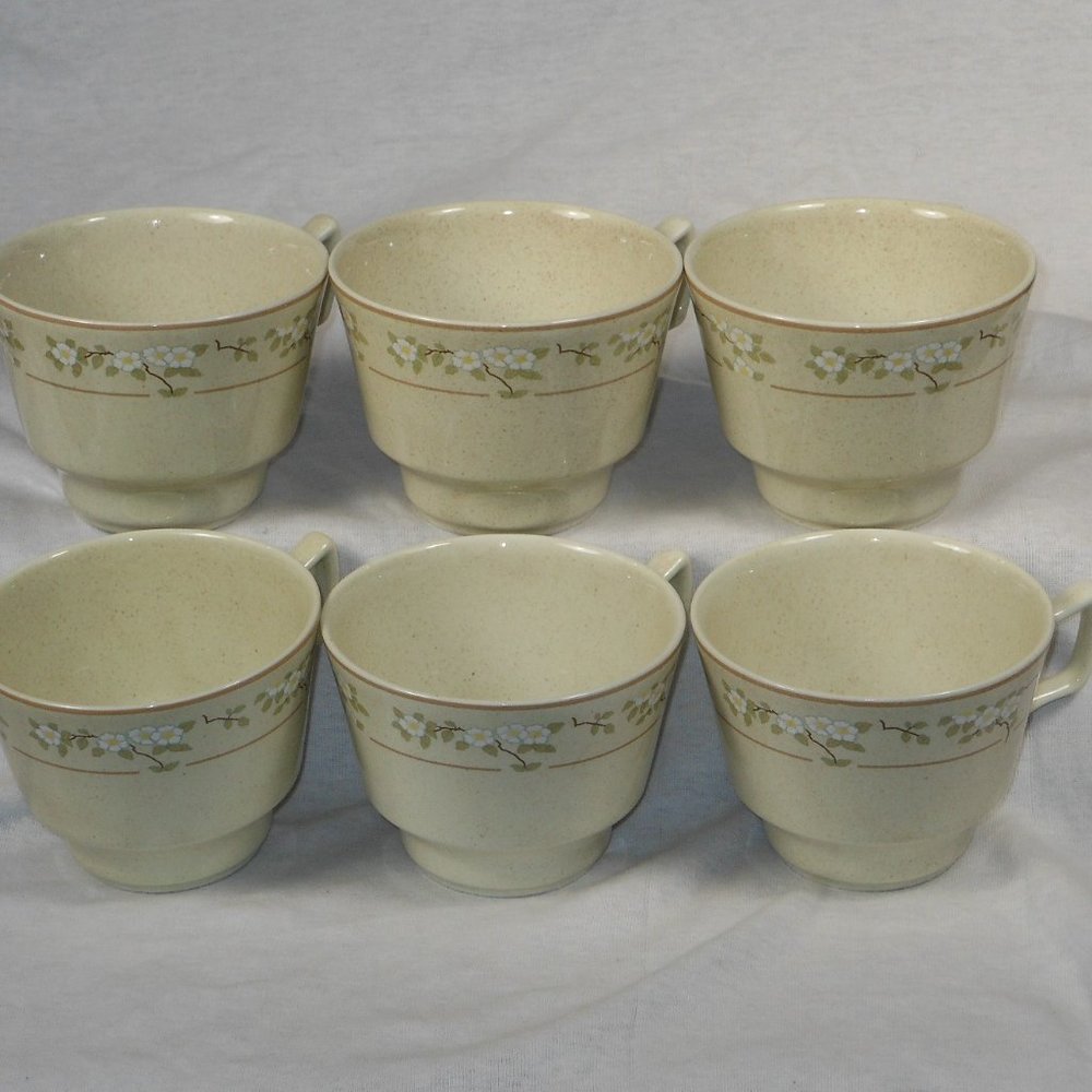 6 tea cups. Royal Doulton UK Lamthware Somerset LS1048